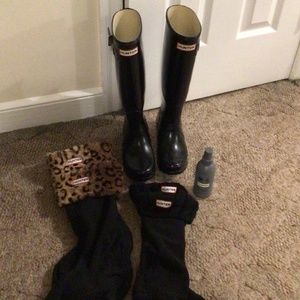 Tall Hunter shiny black boots with 2 pairs of socks and boot cleaner